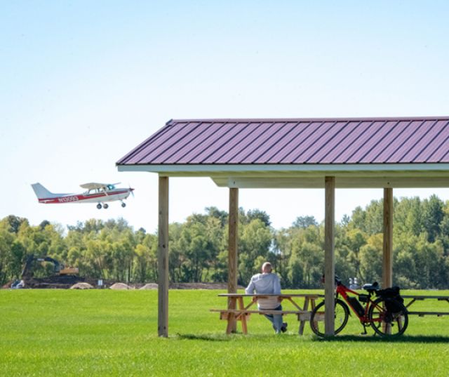 Airlake Airport Metropolitan Airports Commission